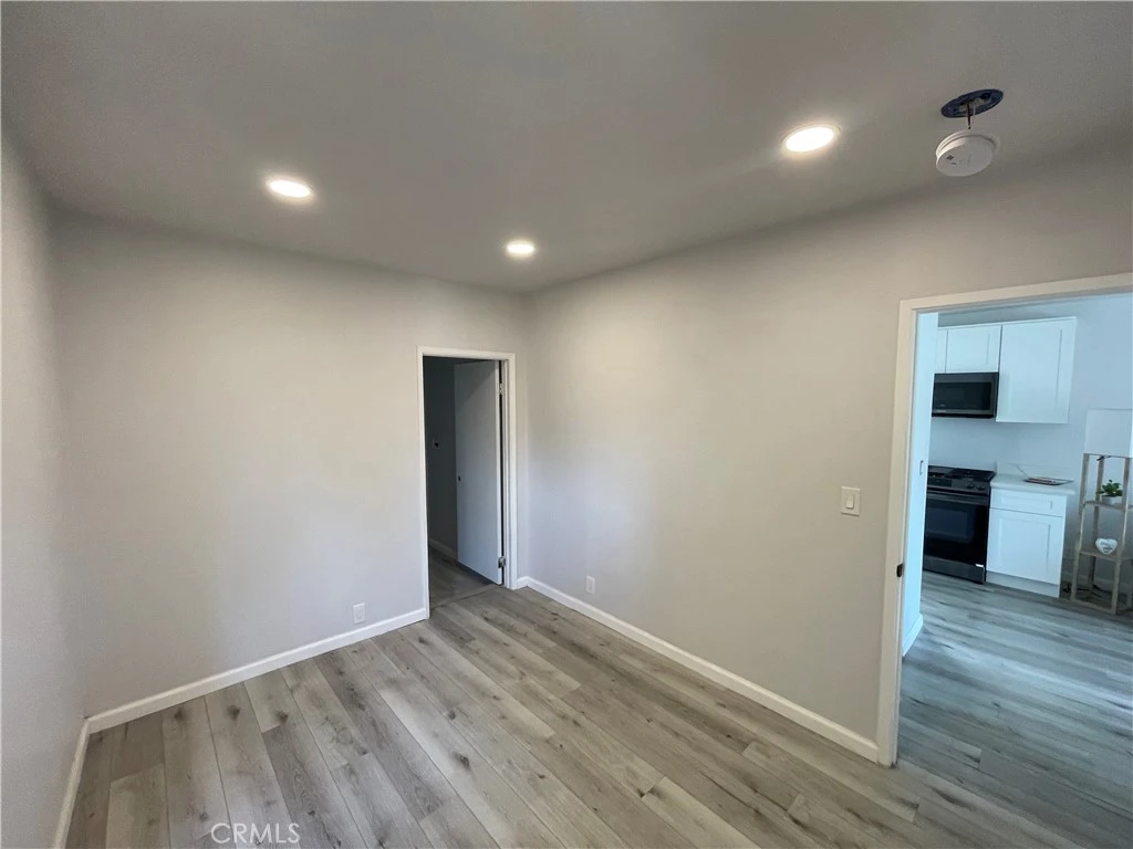 Interior 4