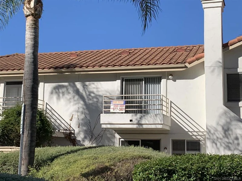 16134 Avenida Venusto 2 photo 2