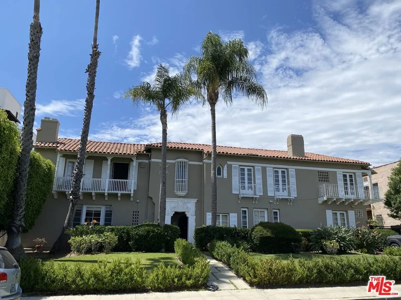 725 S Lorraine Boulevard 1/2