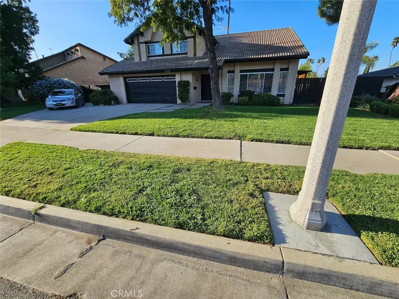 1045 Monte Vista