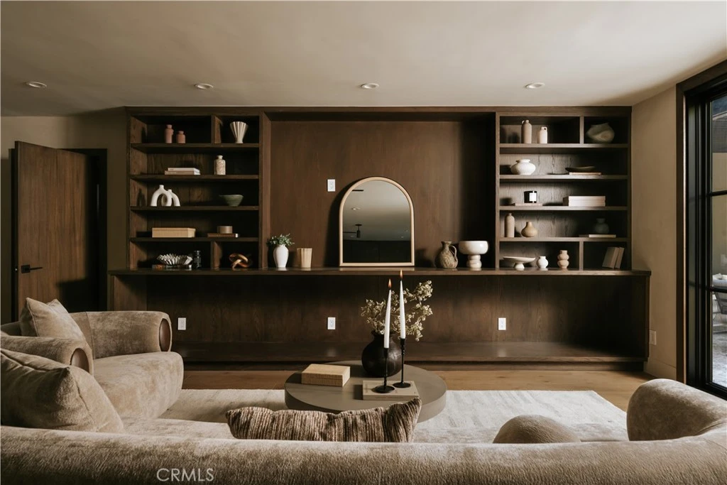 Interior 2