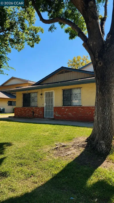 2201 Lemontree Way 1 photo 2