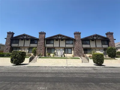 5215 Rosemead Boulevard E