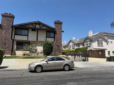 5215 Rosemead Boulevard E photo 2