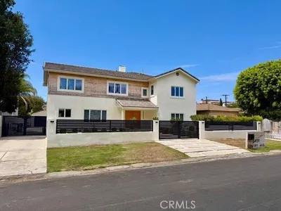 5439 Gentry