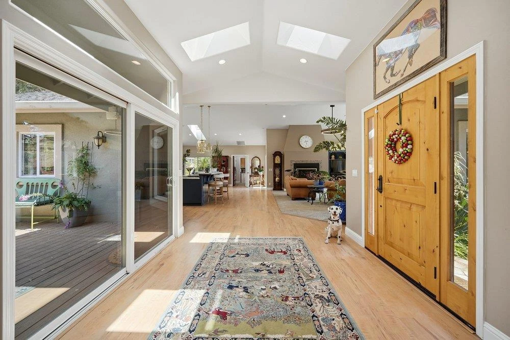 Interior 2
