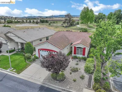 987 Centennial Dr