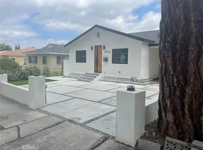 4900 Enfield photo 2