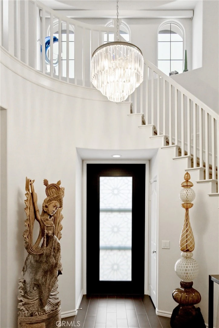 Interior 3