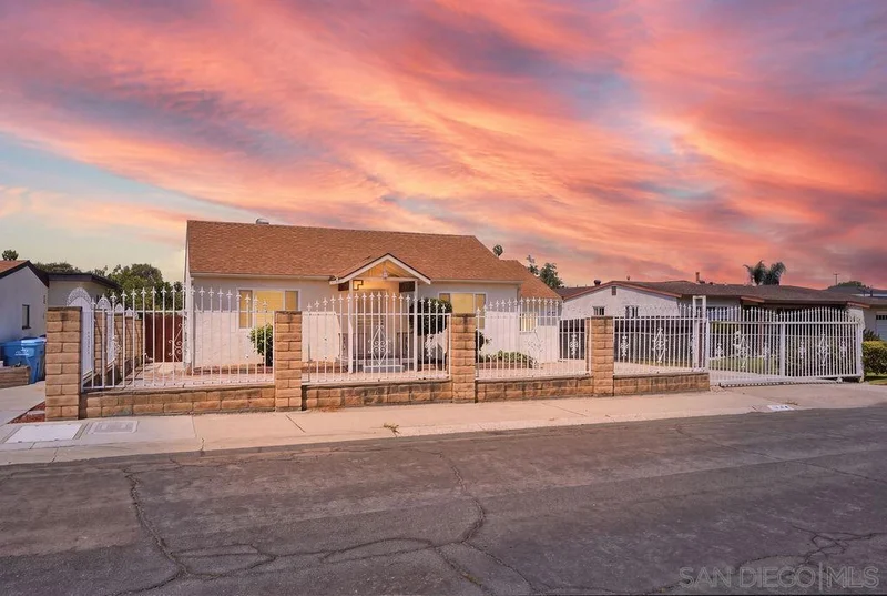 3942 Casita photo 2