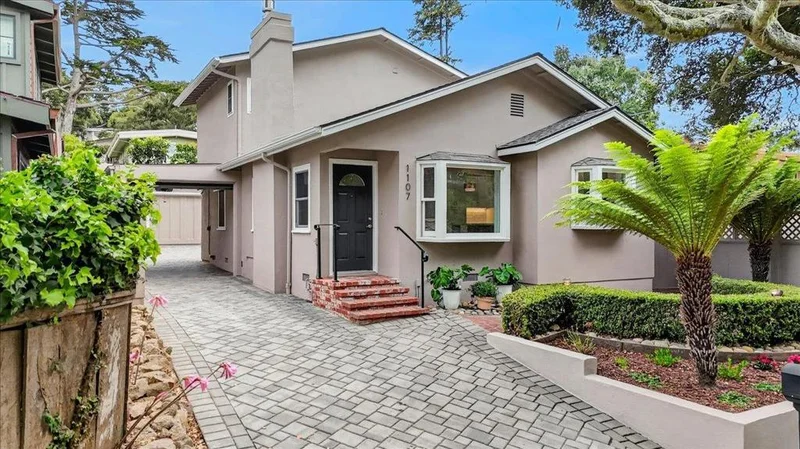 Photo 2 of 1107 David Avenue