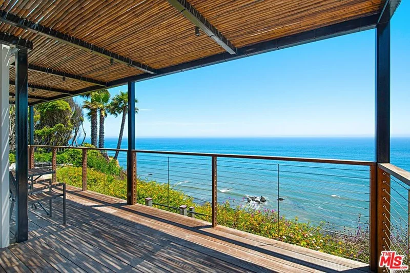 32614 Pacific Coast Highway