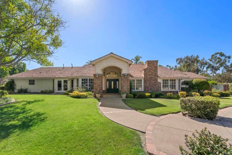 5427 La Crescenta