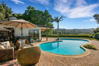 3701 Royal Meadow