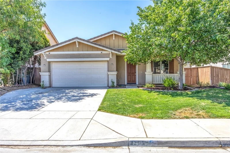 1295 Iris Trail