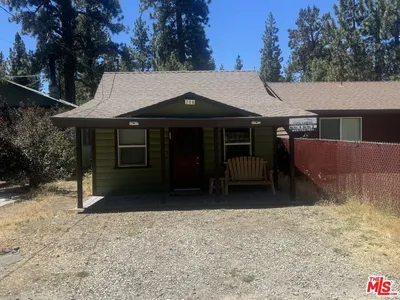208 E Mountain View Boulevard