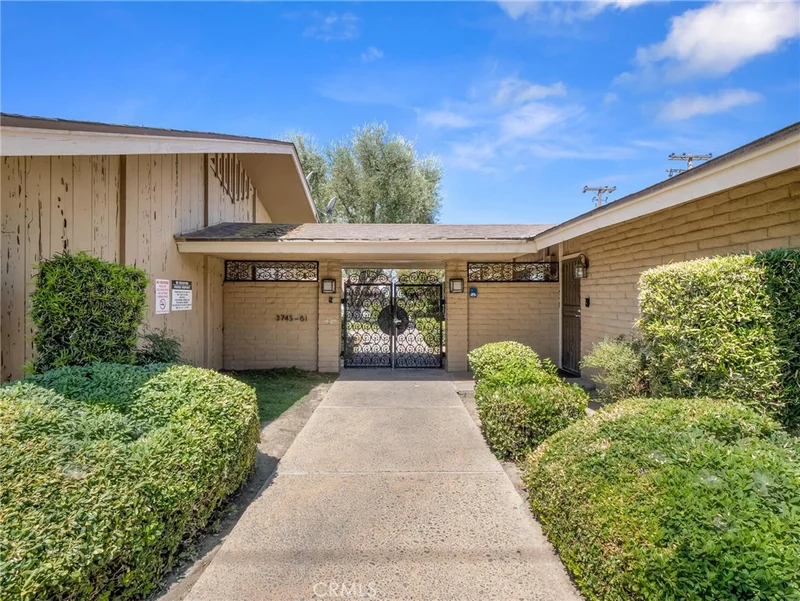 3749 N Fruit C