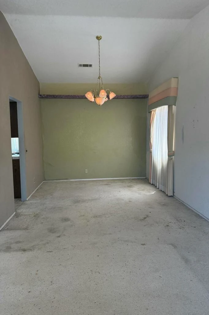 Interior 4