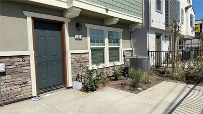 2524 Iconic Street