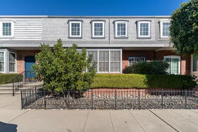 523 Maple Street photo 2