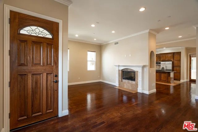 3838 TILDEN Avenue photo 2