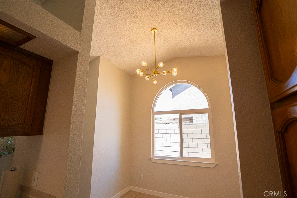 Interior 4