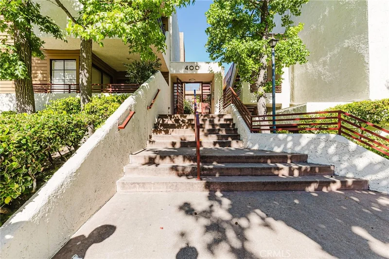 400 N Louise 303
