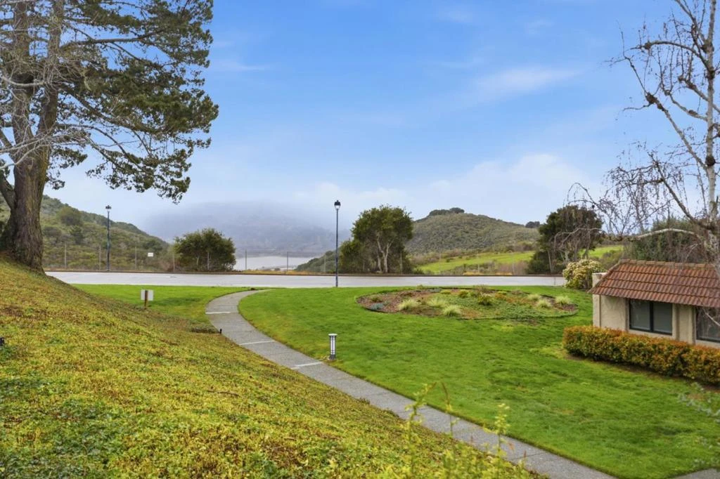 Photo 9 of 25 Rinconada Circle