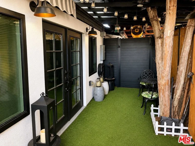 20504 Hamlin
