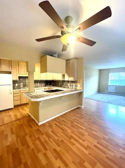 134 Cypress Street photo 2
