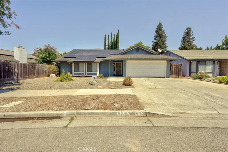 Photo 2 of 1111 E Donna Drive
