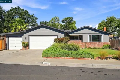 1445 Bassett Dr