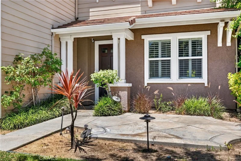 26525 Craftsmen Court photo 2