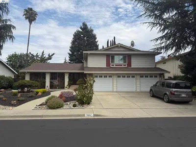 3885 Aragon Lane