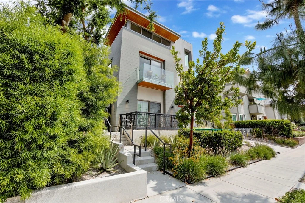 Interior 2