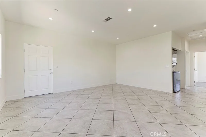 6821 Agnes Ave.