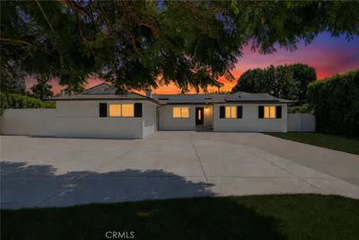 8738 Paso Robles photo 2