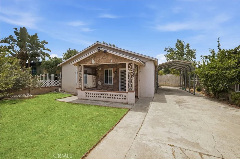 206 Acacia Street