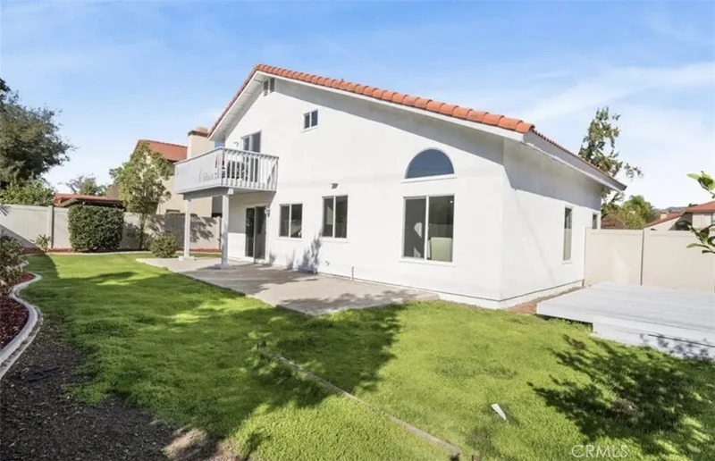 23711 Redbark photo 2