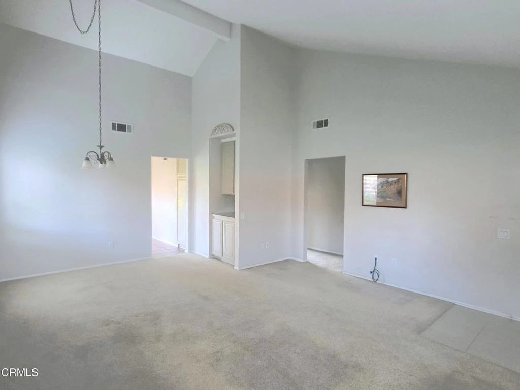 Interior 4
