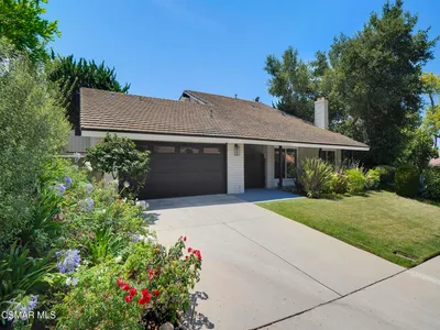 2920 Salmon River Circle photo 2
