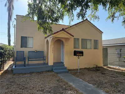 24524 S Avalon photo 2