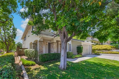 5533 Pine Avenue photo 2