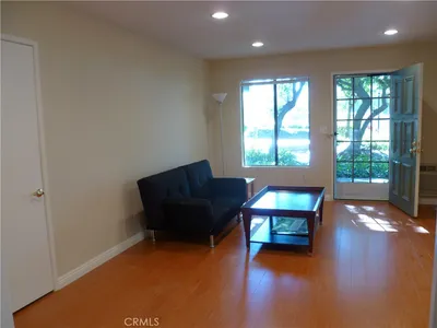 215 Springview