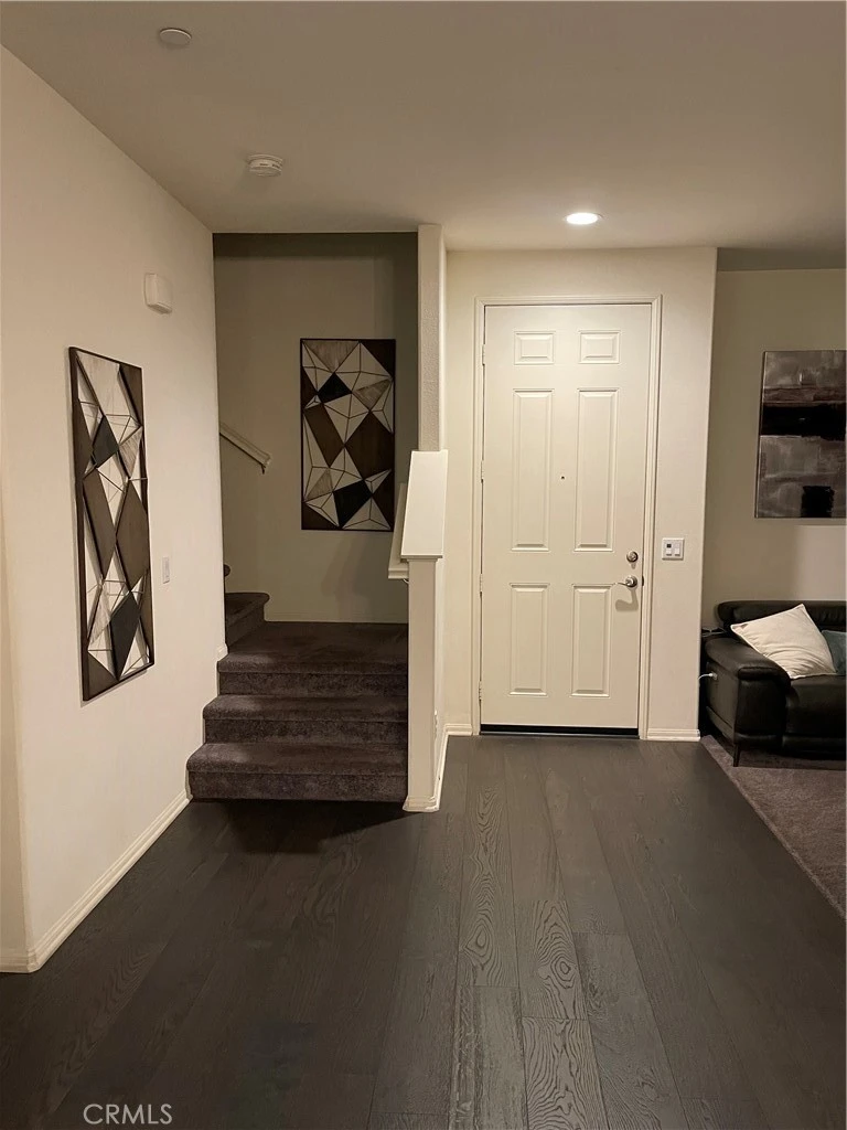 Interior 4