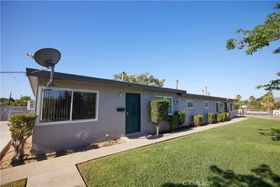 3644 Russell Street photo 2
