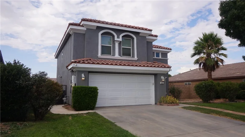 3051 Via De Flores