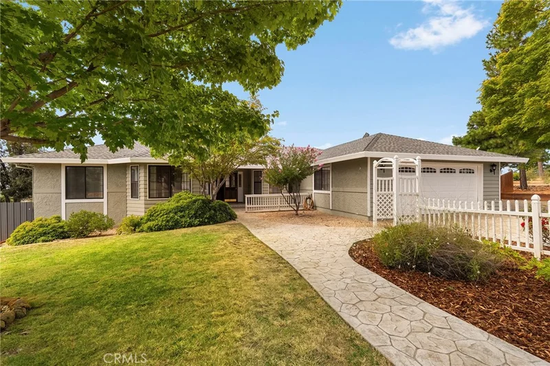 4992 Ravelle Court