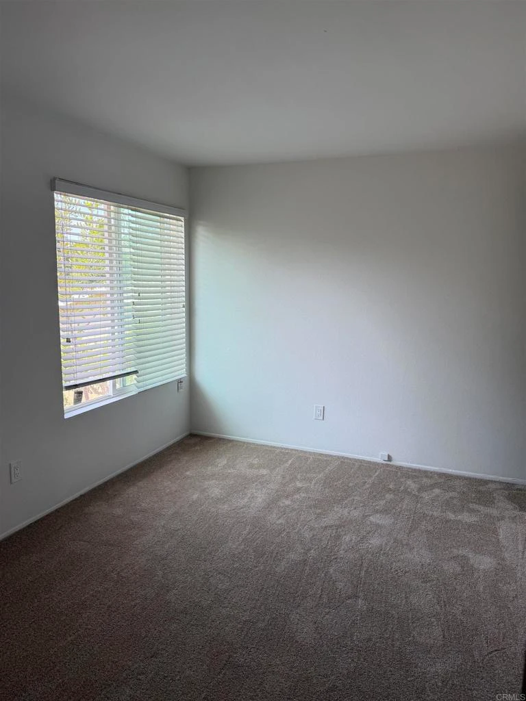 Interior 4