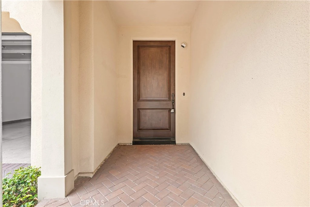 Interior 2